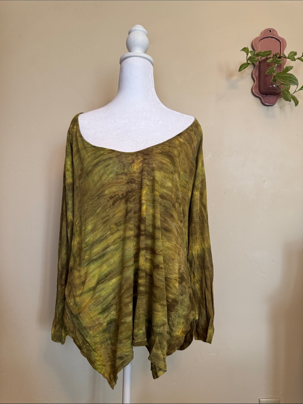 Relaxed Olive Green Women's Tunic Top